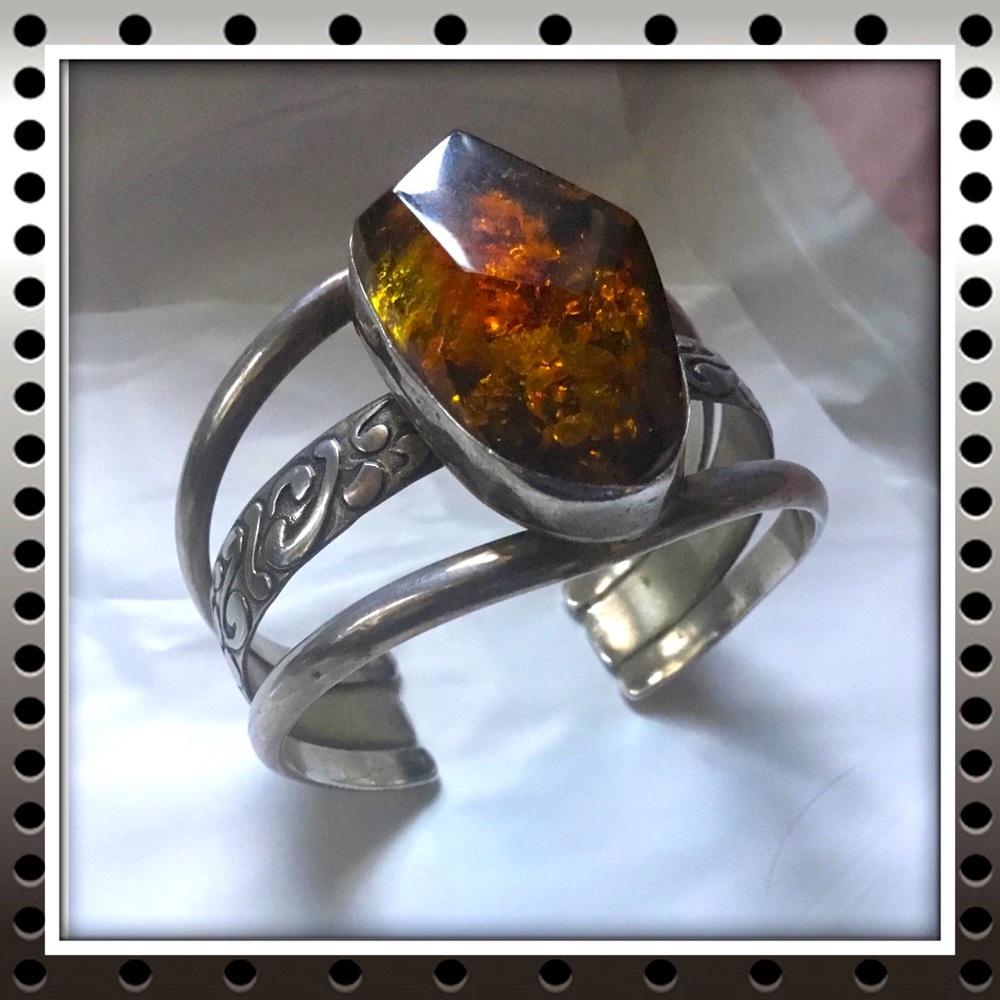 HUGE VINTAGE STERLING SILVER CUFF BRACELET 1980’s - SIGNED R. MAPION - STUNNING!